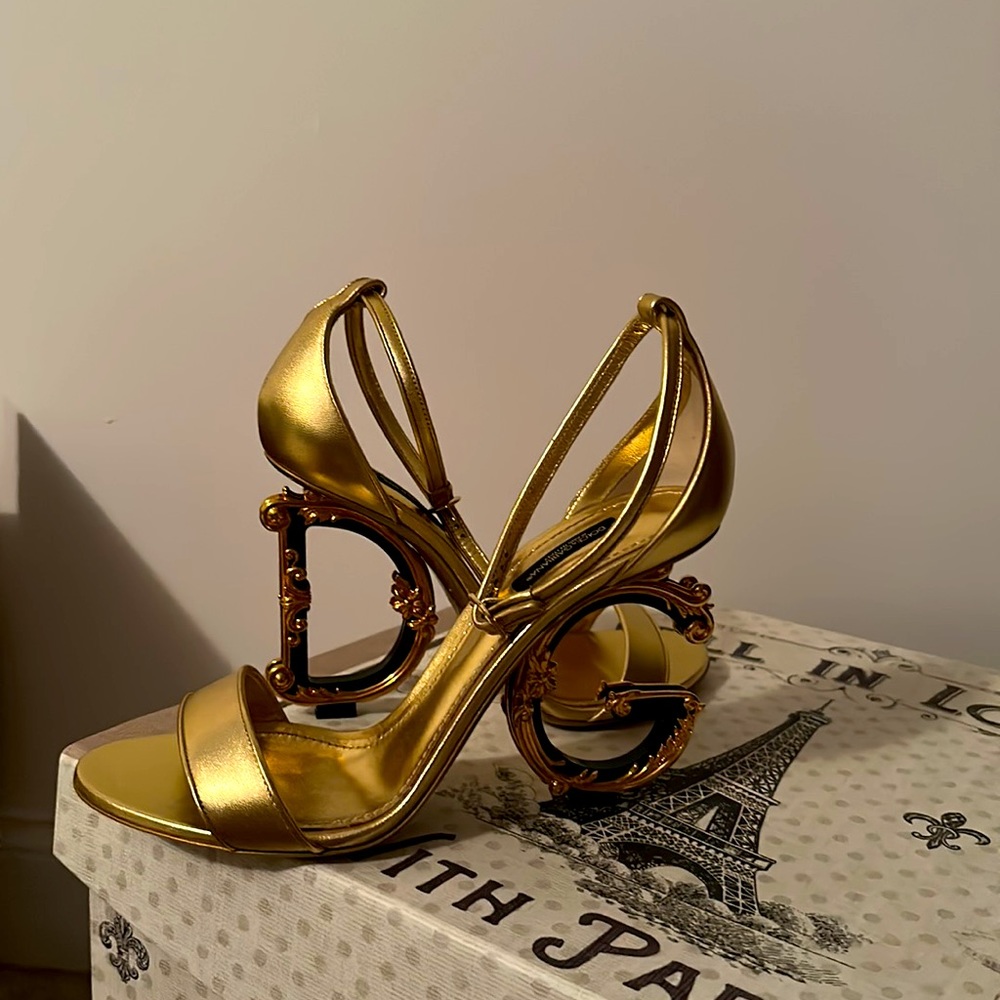 Dolce & Gabbana (DG) heels - Picture 10 of 12